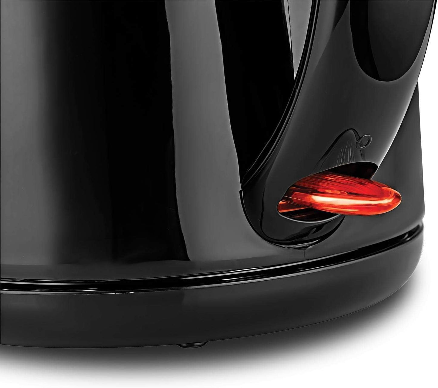 غلاية بلاك اند ديكر البلاستيكية (Black&Decker) - الموديل JC69-B5