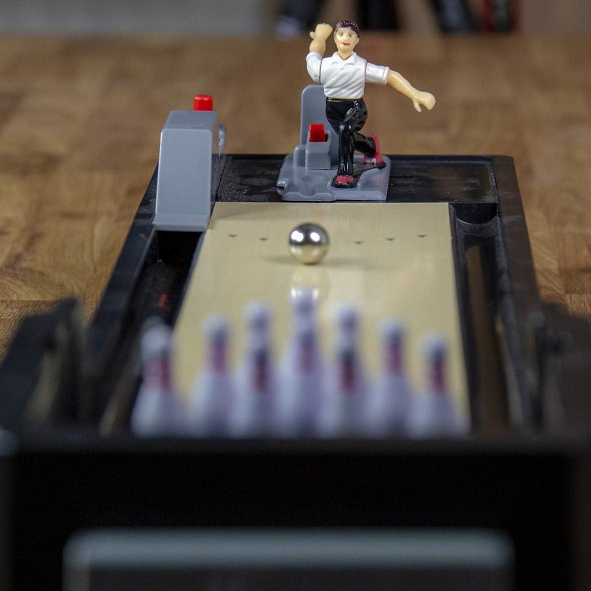 لعبة البولينج المكتبية المصغرة Global Gizmos - لعبة تحدي عائلية مع قاذف آلي